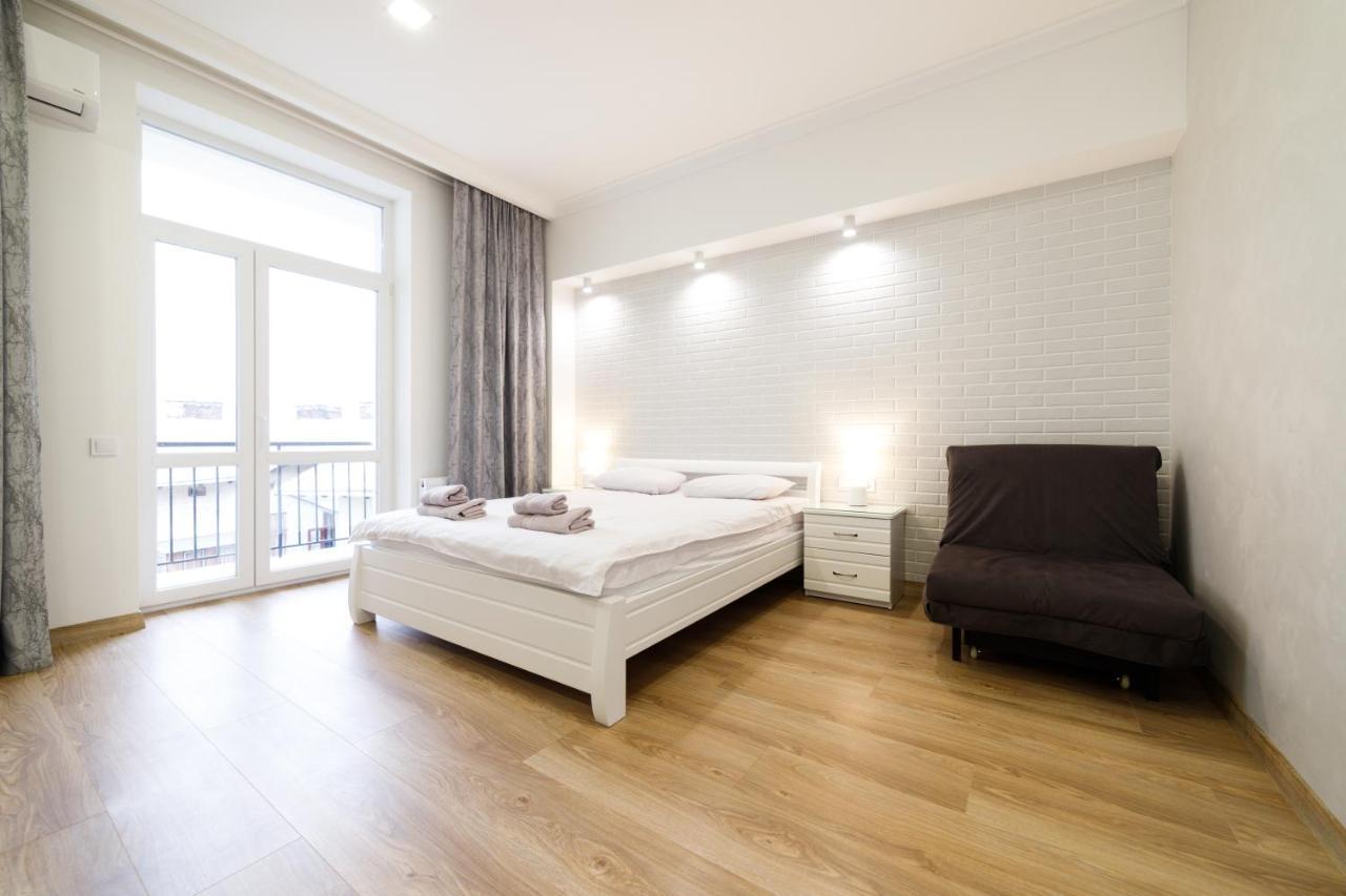 Lux Apartments לבוב מראה חיצוני תמונה
