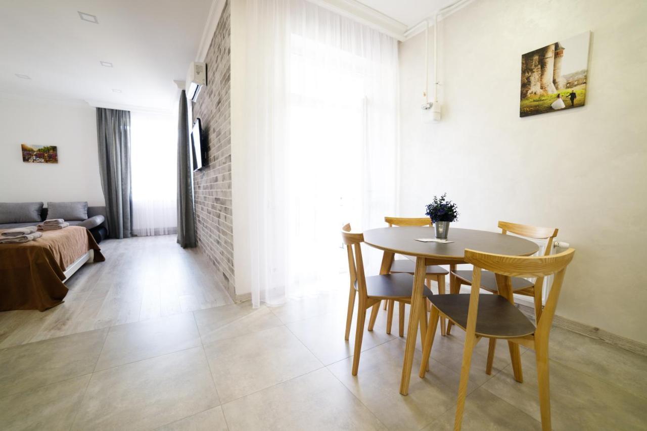Lux Apartments לבוב מראה חיצוני תמונה